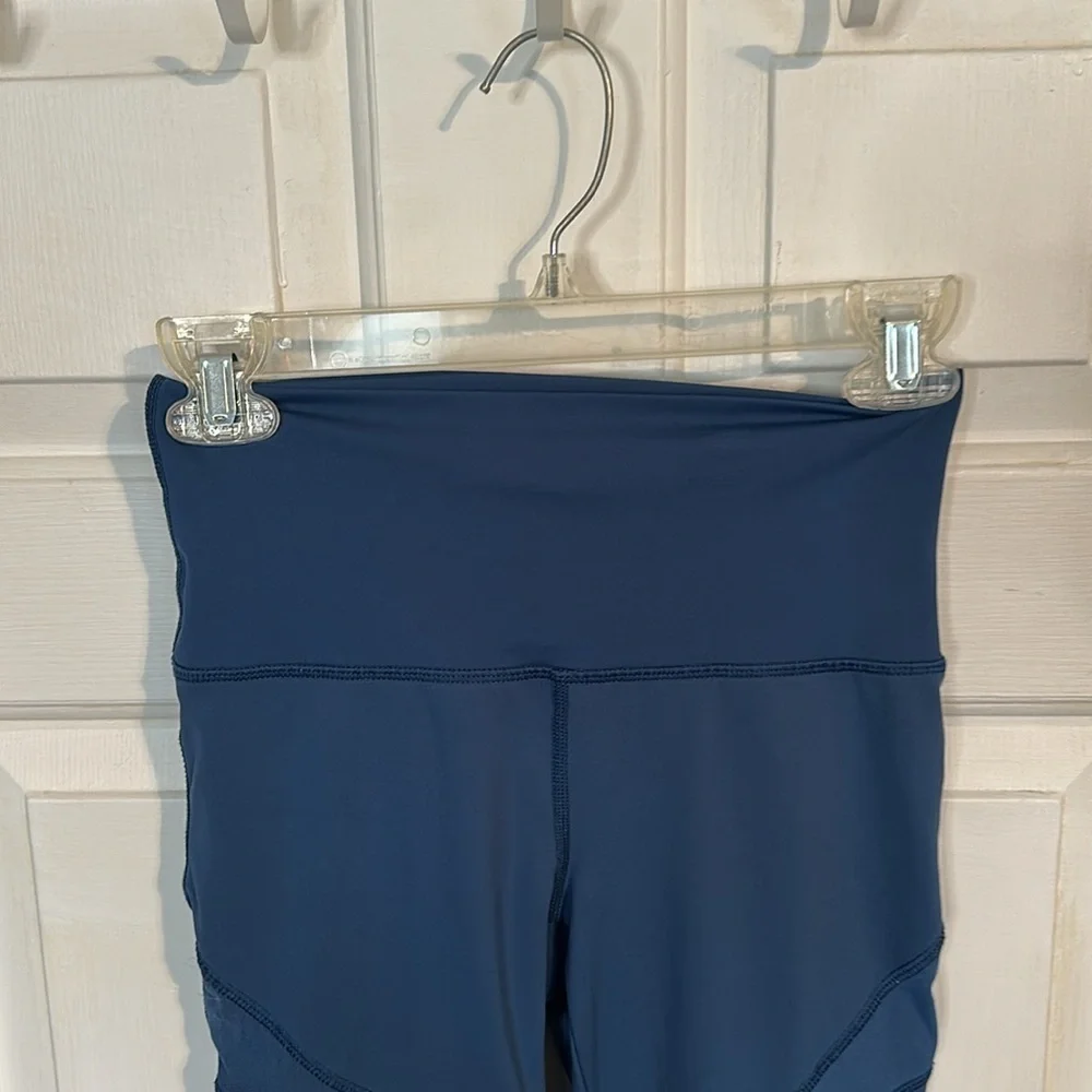 Aerie size small blue leggings